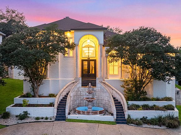 2nd image of 3 BENCHWOOD CIR