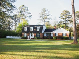 208 Edgewood Dr, Americus, GA 31709