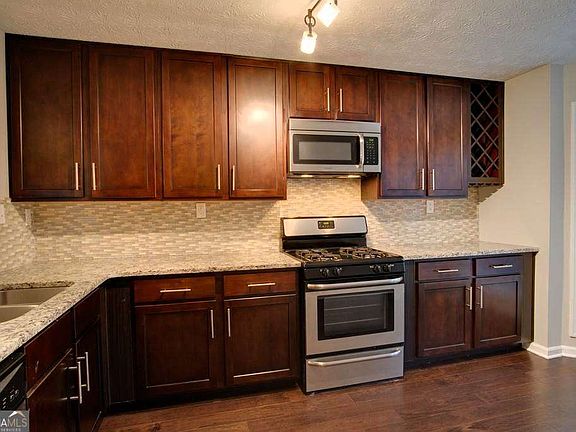 5th image of 2901 Lenox Rd NE #603