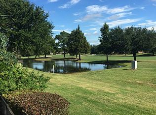 919 Woodfern Glen Ln, Pearland, TX 77584