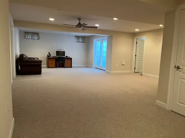 13302 Caswell Ct, Clifton, VA 20124