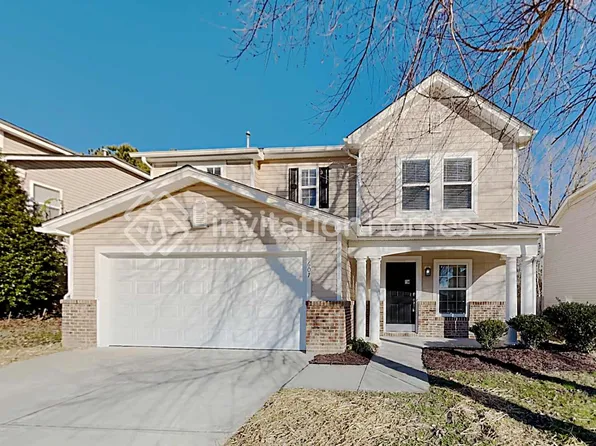 607 Pebblestone Dr, Durham, NC 27703