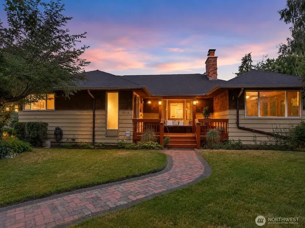 18973 8th Avenue SW, Normandy Park, WA 98166