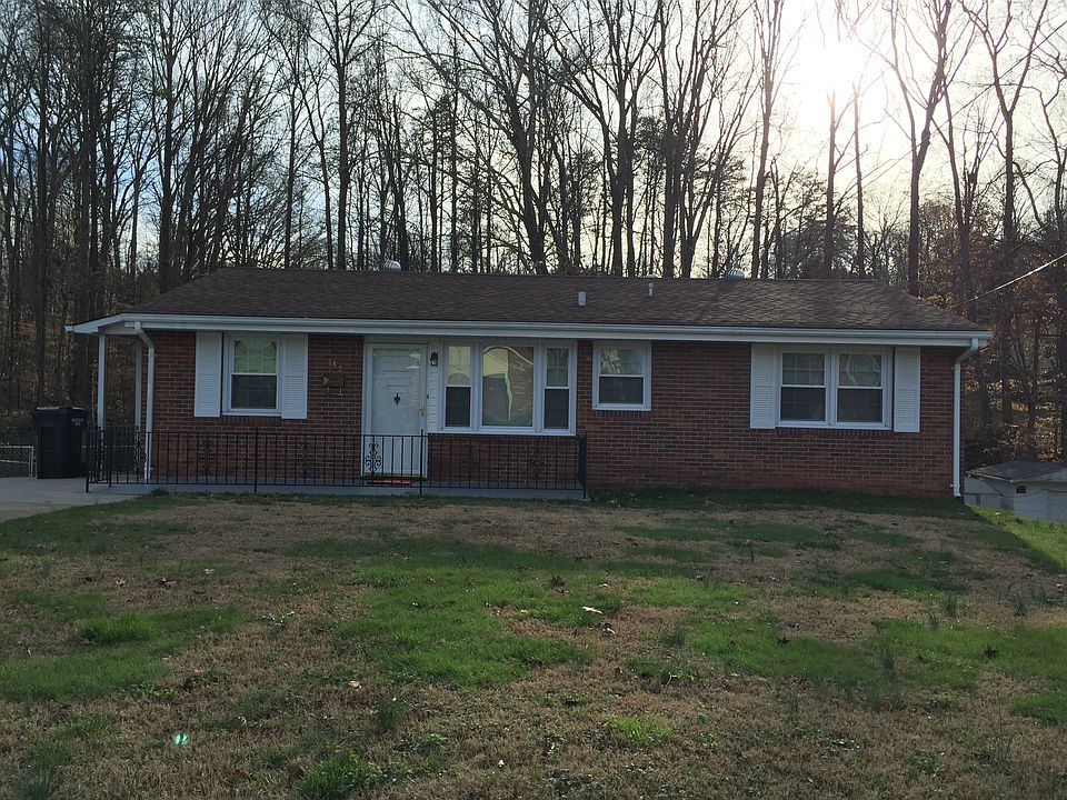 1st image of 162 Laramie Cir