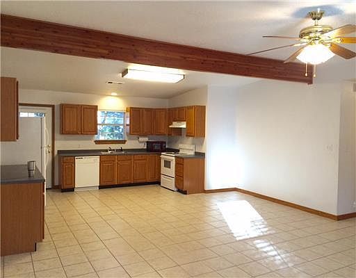 4th image of 1609 Porpoise Dr