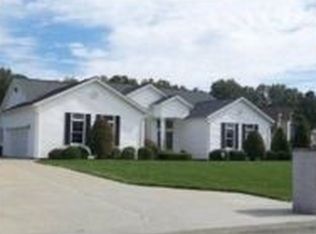 815 Brandywine Dr, Hermitage, PA 16148