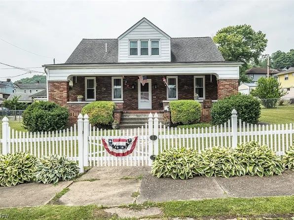 713 Catawba St, Martins Ferry, OH 43935