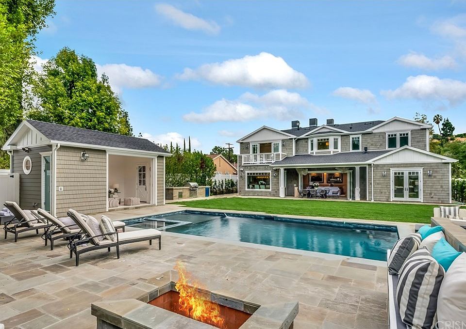 1st image of 3926 Ballina Dr