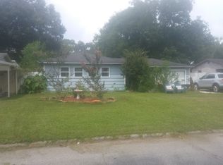 272 Berkshire Ln, Beaumont, TX 77707