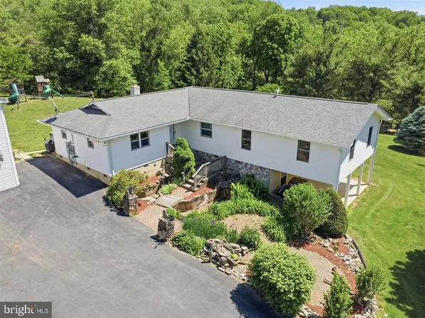 2915 Fry Rd, Jefferson, MD 21755