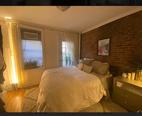 Rented by REAL New York | media 31