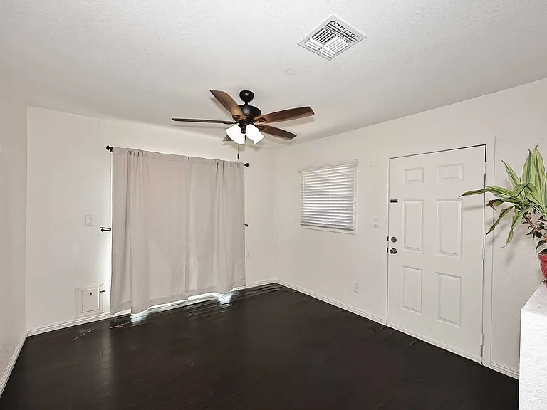 Family Room (office, den)
