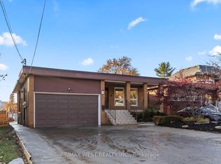 38 Larchmere Ave, Toronto, ON M9L2N3