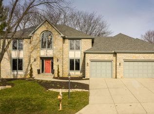 186 Lake Bluff Dr, Columbus, OH