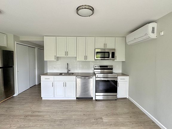 3rd image of 218 Water St #5