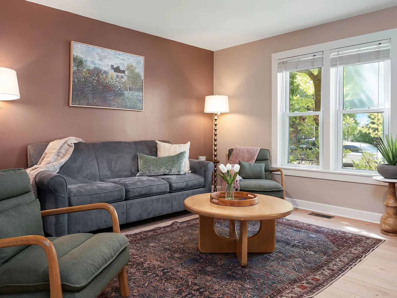 3 bed, 1184 sqft, $2,800 — Photo 3