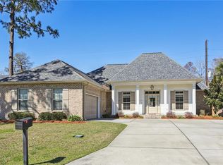 207 Villere Dr, Destrehan, LA 70047