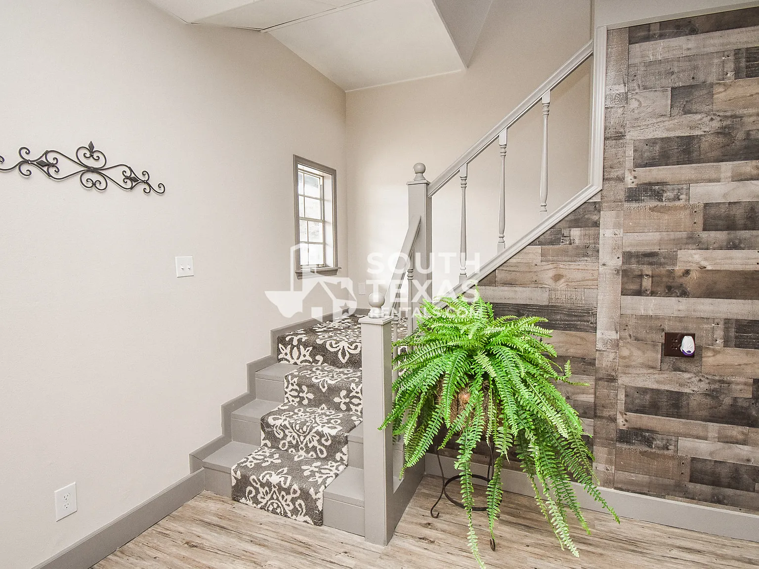 104 Kelly Dr - Ste A — Photo 2