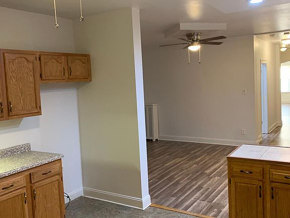 2nd image of 7637 S Yates Blvd APT 1S