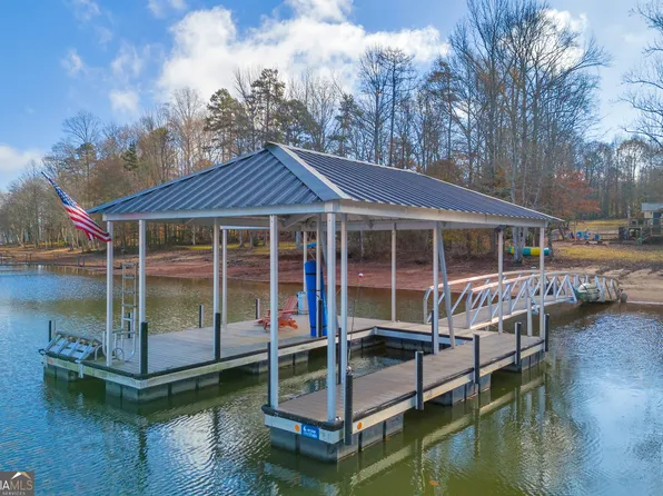 654 Normandy Trl, Lavonia, GA 30553