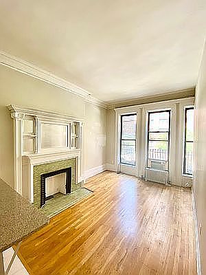 1st image of 282 W End Ave APT 3