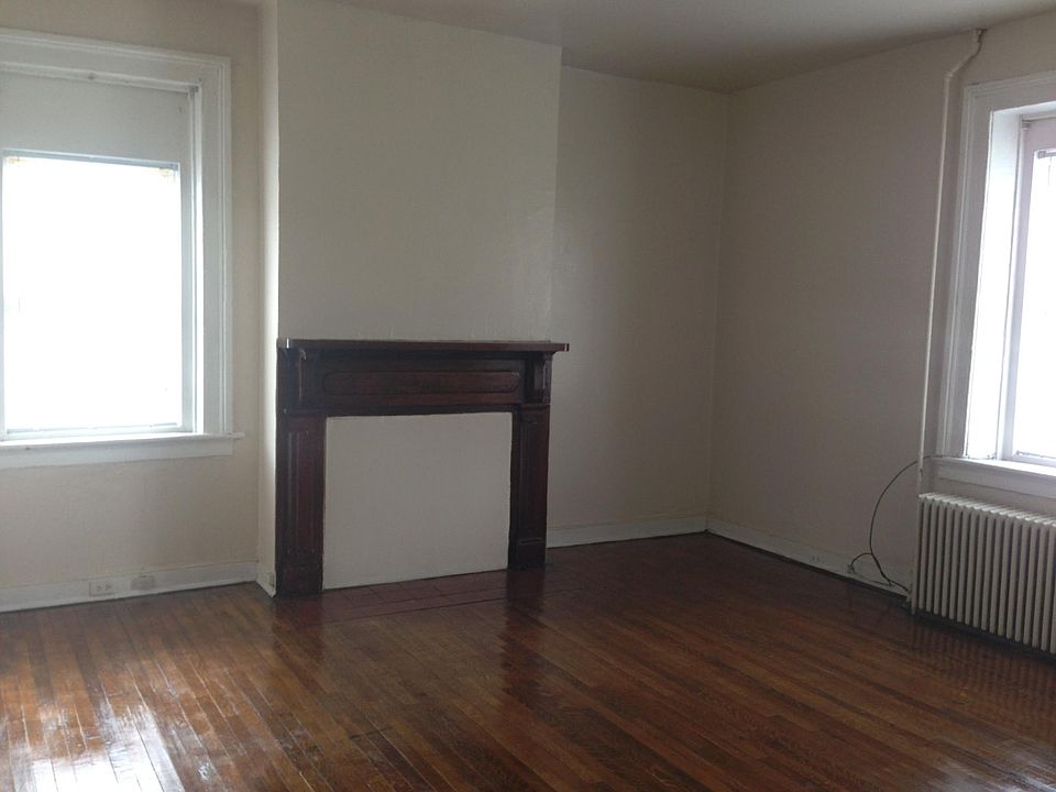 2nd image of 406 Ridge St APT 5