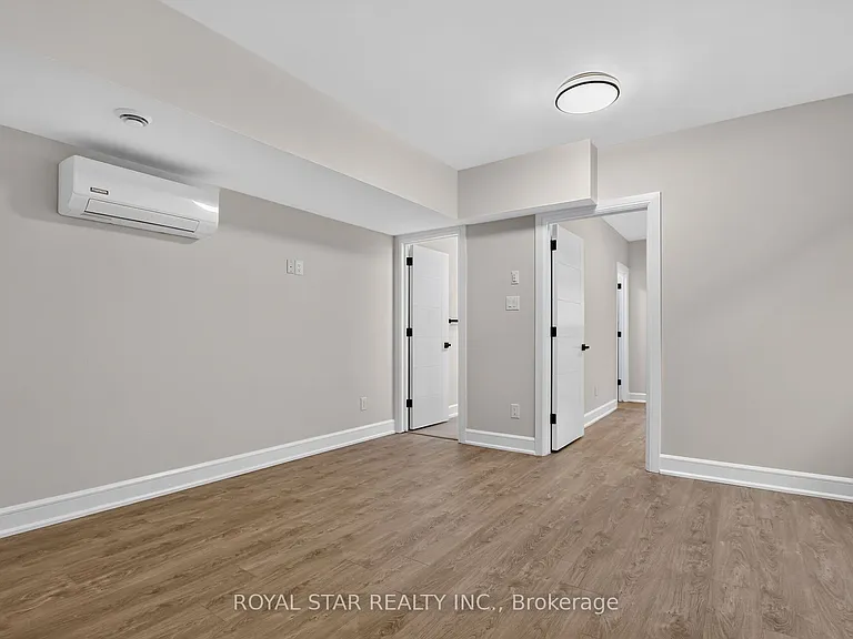 522 Mutual St #B — Photo 13