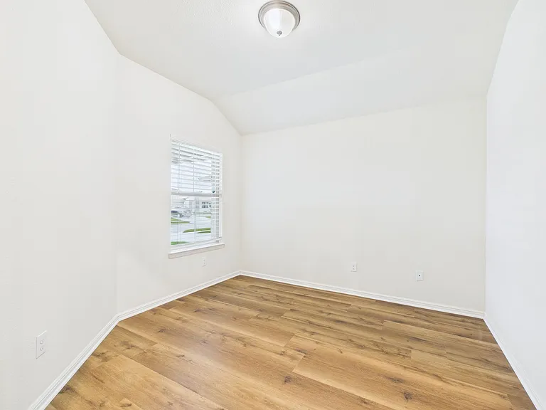 9345 Herringbone Dr — Photo 23