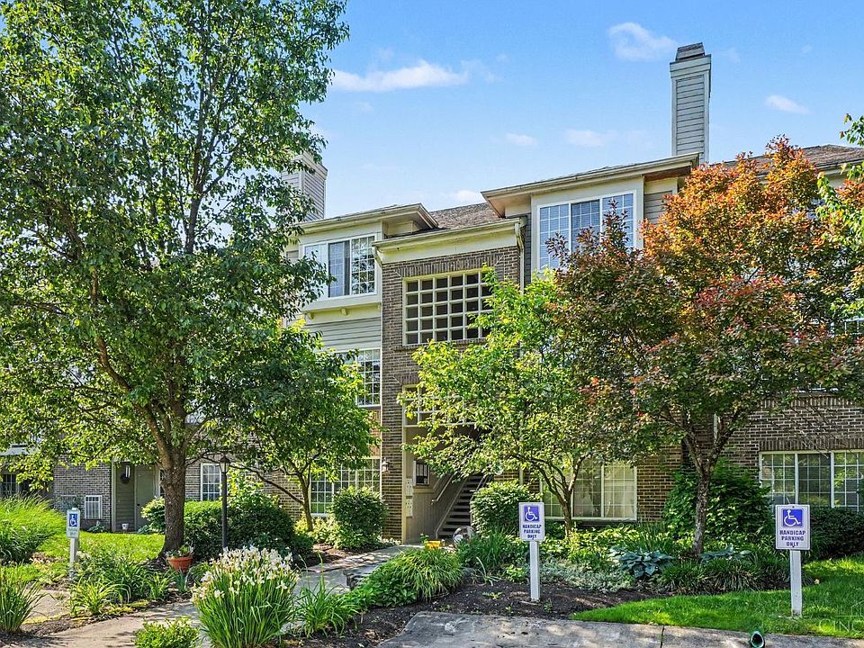 1st image of 9805 Regatta Dr Unit 301