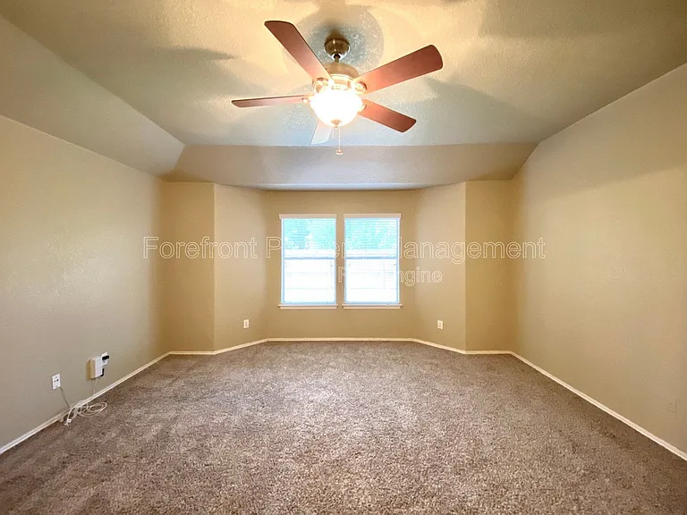 12647 Point Smt — Photo 30