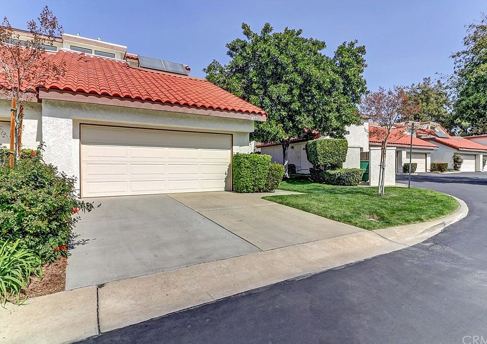 1st image of 877 Connors Ct