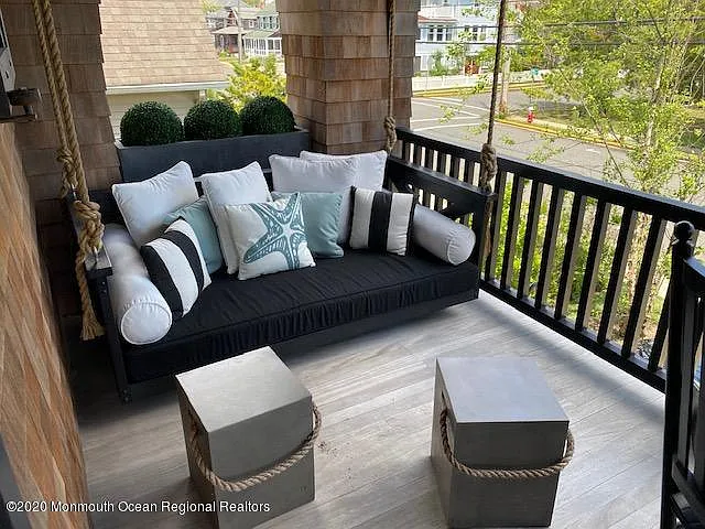 608 Lake Ave — Photo 29