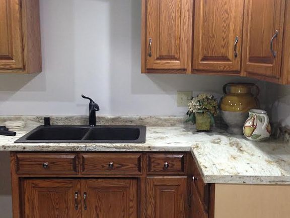 3rd image of 1789 Wedgewood Dr