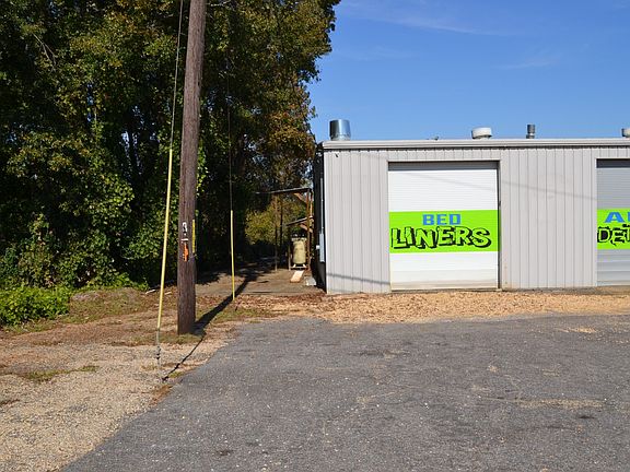 4th image of 519 Greenville Byp