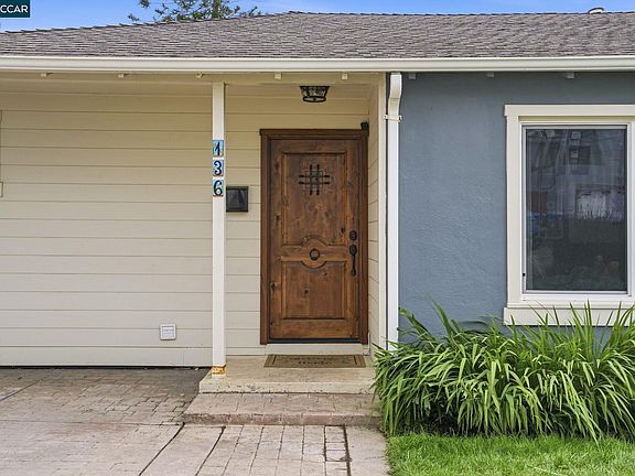 3rd image of 136 Pacific Ave