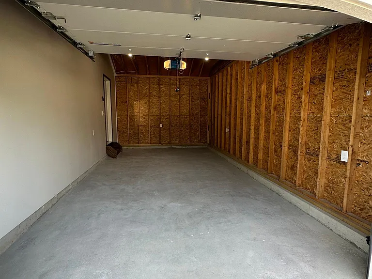 11 Orleans Ave #11B — Photo 12