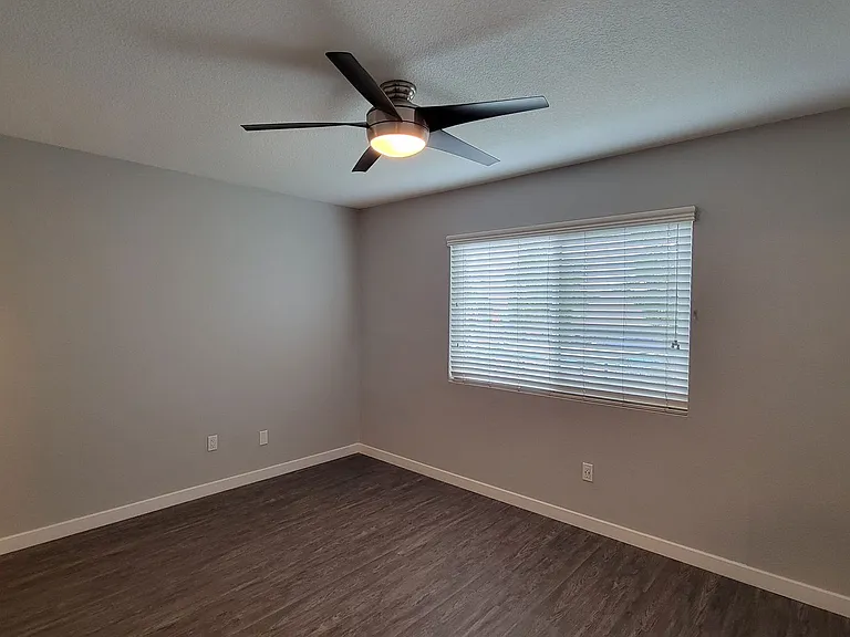 West Fifth Apartments — Photo 157