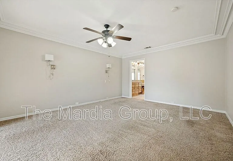 2702 Lookout Pl — Photo 12