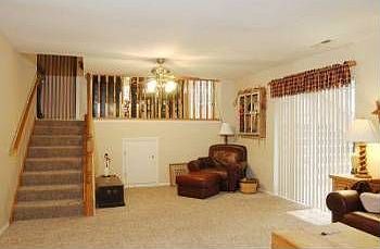4th image of 2209 27th Pl SE