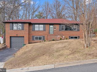 2402 Fairlawn St, Temple Hills, MD 20748