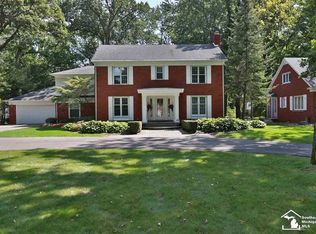 1564 Hollywood Dr, Monroe, MI 48162