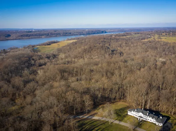 14462 River Glades Dr, Prospect, KY 40059