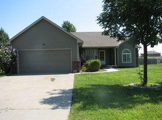 3501 N Inwood Ct, Wichita, KS 67226