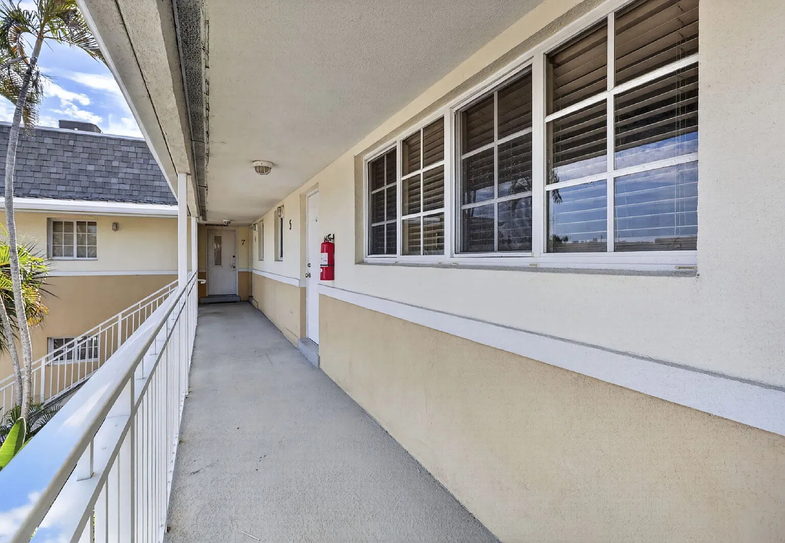 2 bed, 1.0 bath, 800 sqft, $2,000 — Photo 4