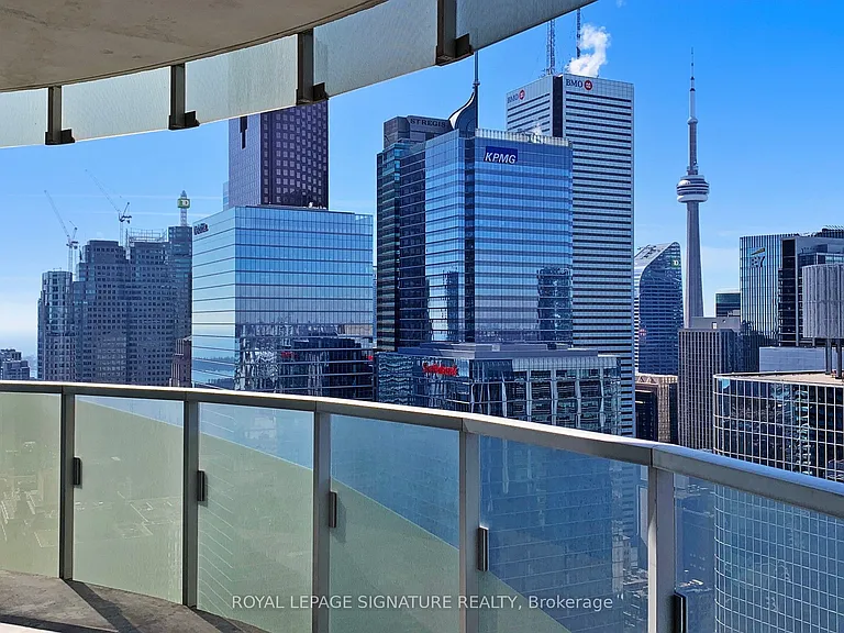 197 Yonge St #4409 — Photo 36