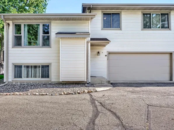 1024 1st St, Farmington, MN 55024