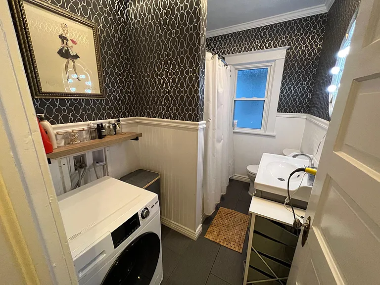 1770 N High St #200 — Photo 20