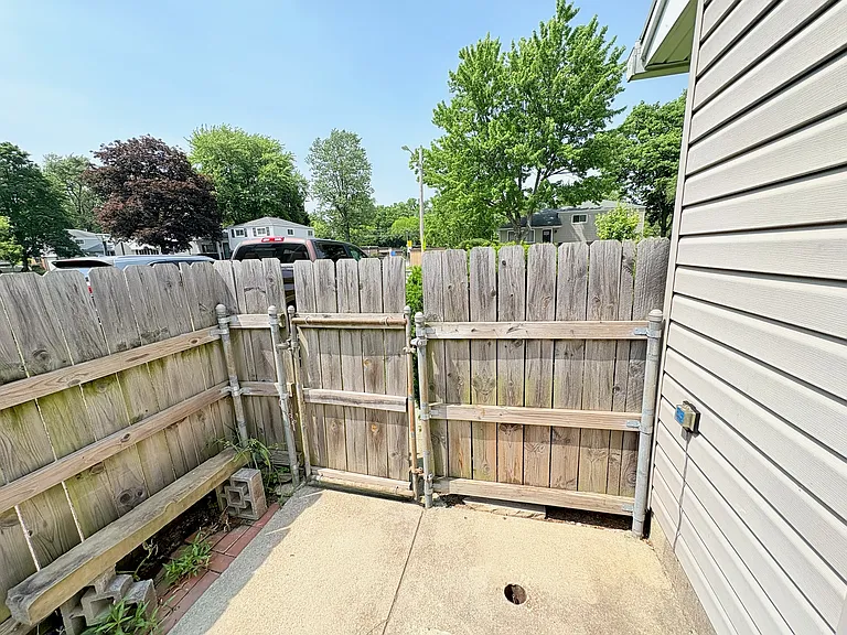 899 Bricker Blvd — Photo 41