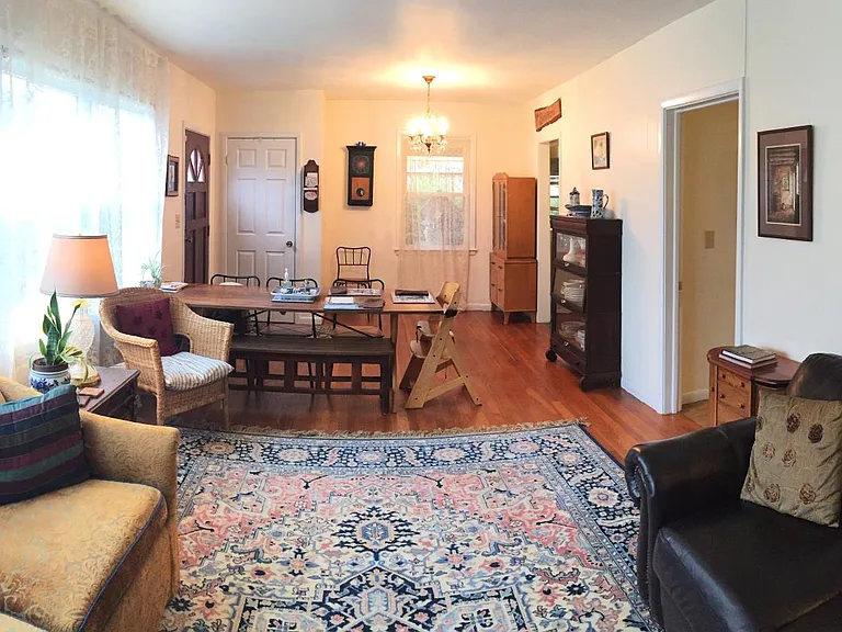 1012 Ridge St — Photo 6