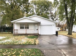 762 N Mill St, Pontiac, IL 61764
